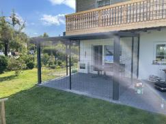 Terrassendach mit Zaun