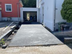 Neues Pflaster für Einfahrt