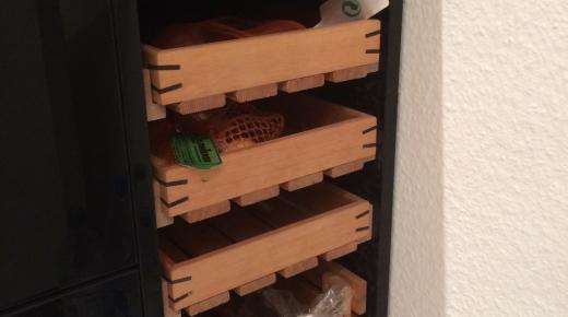Küchenschrank mit Schubladen