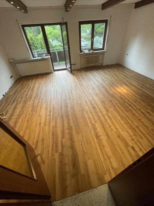Holzboden lasiert