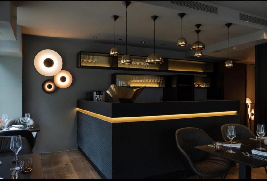 Restauranteinrichtung Bar